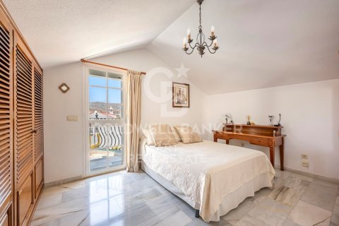 Villa for sale in Malaga, Spain 5 bedrooms, 271 sq.m. No. 157482 - photo 19