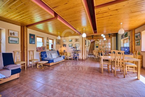 House à vendre à Girona, Espagne, 4 chambres, 178 m2 No. 158697 - photo 4