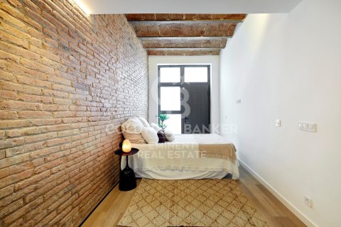 Продажа дуплекса в Барселона, Испания 2 спальни, 96м2 №158696 - фото 13