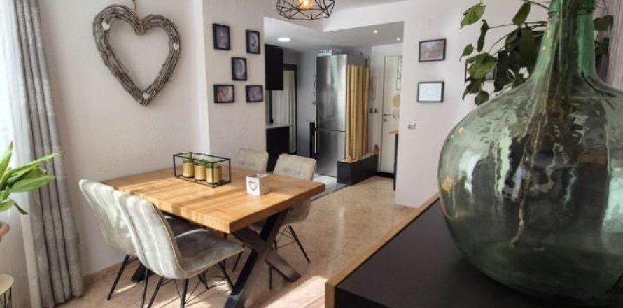 Apartment Alicante, Espagne 2 chambres, 67 m2 No. 139249