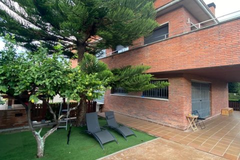 Дом в Терраса, Барселона, Испания 501м2 №152593