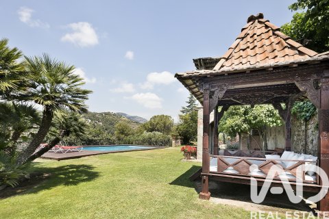 Сasa en venta en Castellar del Vallès, Barcelona, España 11 dormitorios, 1790 m2 No. 152590 - foto 23