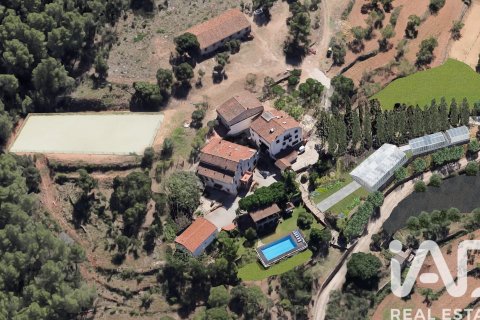 Дом в Кастельяр-дель-Вальес, Барселона, Испания 11 спален, 1790м2 №152590