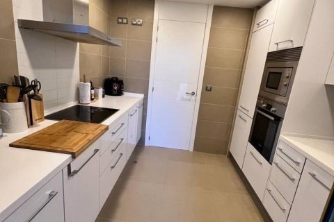 Huoneisto vuokrattavana Benidorm, Alicante, Espanja, 2 makuuhuonetta, 143 m2 No. 133034 - kuva 13