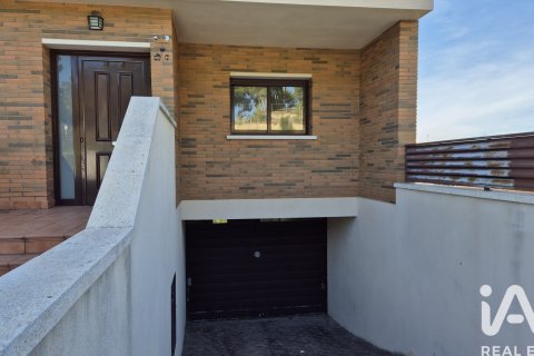 Talo myytävänä Banyeres Del Penedes, Tarragona, Espanja, 4 makuuhuonetta, 205 m2 No. 152484 - kuva 15