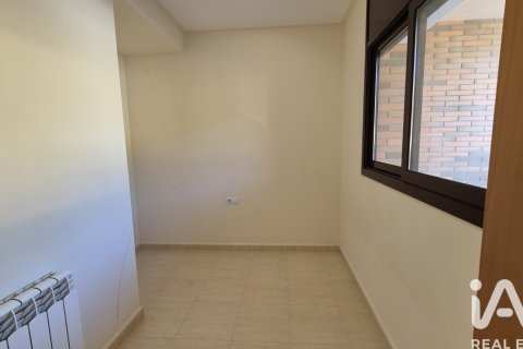 Talo myytävänä Banyeres Del Penedes, Tarragona, Espanja, 4 makuuhuonetta, 205 m2 No. 152484 - kuva 8