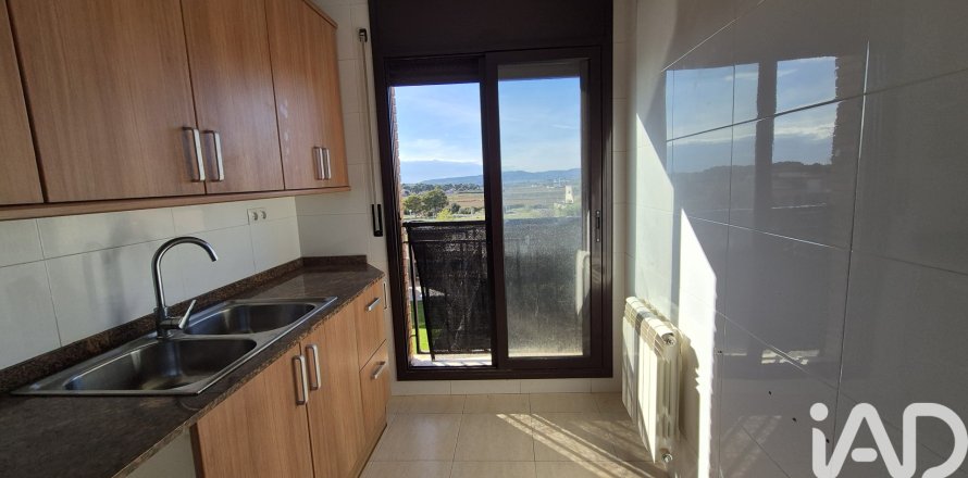 Talo Banyeres Del Penedes, Tarragona, Espanja 4 makuuhuonetta, 205 m2 No. 152484