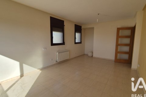 Talo myytävänä Banyeres Del Penedes, Tarragona, Espanja, 4 makuuhuonetta, 205 m2 No. 152484 - kuva 9