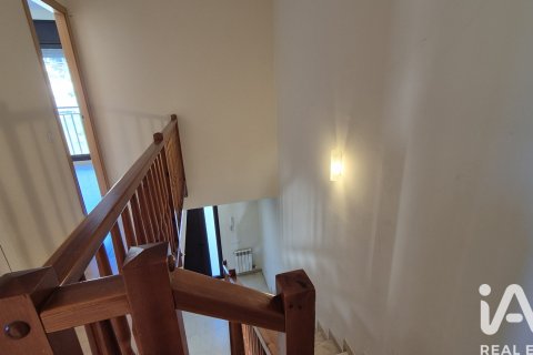 Talo myytävänä Banyeres Del Penedes, Tarragona, Espanja, 4 makuuhuonetta, 205 m2 No. 152484 - kuva 30