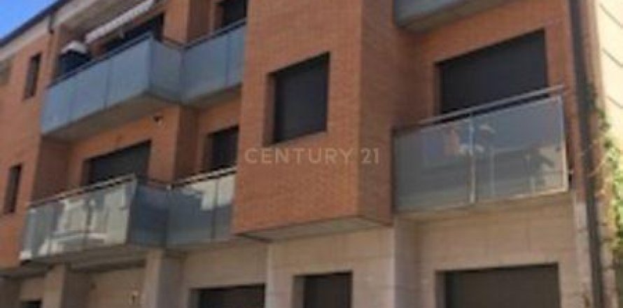 Autotallit Manlleu, Barcelona, Espanja 30 m2 No. 186589