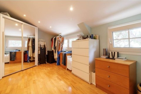 Huoneisto myytävänä Gava, Barcelona, Espanja, 5 makuuhuonetta, 292 m2 No. 192061 - kuva 18