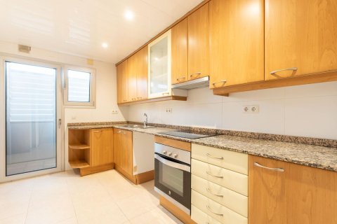 Appartamento in vendita a Gava, Barcelona, Spagna 4 camere da letto, 153 mq. N° 192063 - foto 2