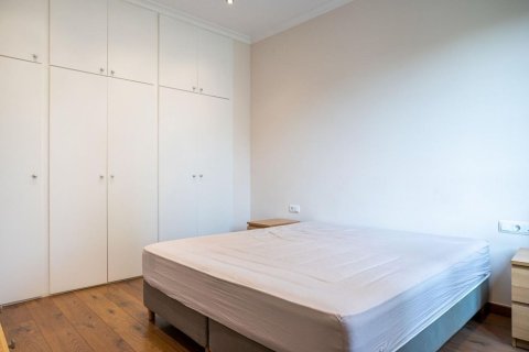 Huoneisto myytävänä Barcelona, Espanja, 5 makuuhuonetta, 203 m2 No. 192058 - kuva 12