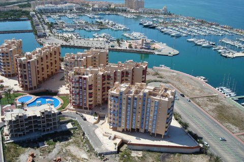 Huoneisto myytävänä La Manga del Mar Menor, Murcia, Espanja, 3 makuuhuonetta,  No. 167527 - kuva 2