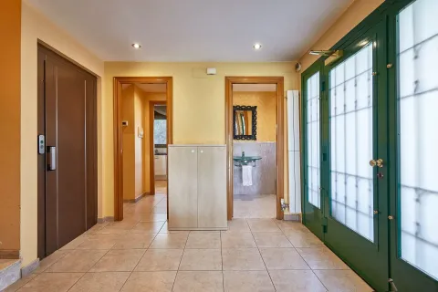House à vendre à L'Ametlla Del Valles, Barcelona, Espagne, 6 chambres, 377 m2 No. 167048 - photo 5