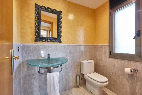 House à vendre à L'Ametlla Del Valles, Barcelona, Espagne, 6 chambres, 377 m2 No. 167048 - photo 6