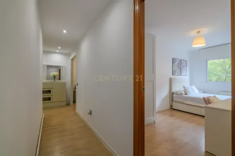 Huoneisto myytävänä Sant Joan Despi, Barcelona, Espanja, 3 makuuhuonetta, 151 m2 No. 167049 - kuva 19