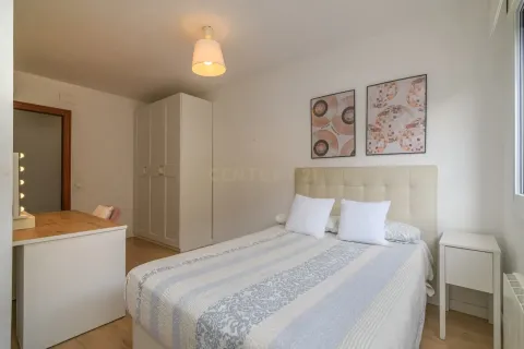 Huoneisto myytävänä Sant Joan Despi, Barcelona, Espanja, 3 makuuhuonetta, 151 m2 No. 167049 - kuva 24