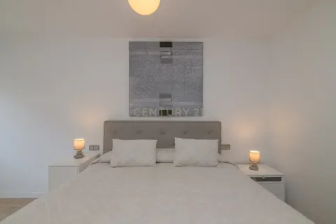 Huoneisto myytävänä Sant Joan Despi, Barcelona, Espanja, 3 makuuhuonetta, 151 m2 No. 167049 - kuva 28