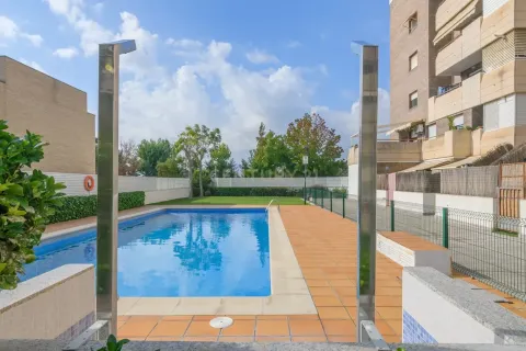 Huoneisto myytävänä Sant Joan Despi, Barcelona, Espanja, 3 makuuhuonetta, 151 m2 No. 167049 - kuva 13