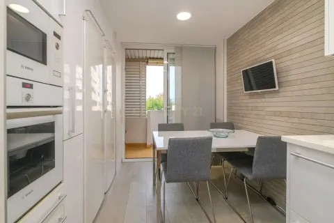 Huoneisto myytävänä Sant Joan Despi, Barcelona, Espanja, 3 makuuhuonetta, 151 m2 No. 167049 - kuva 5