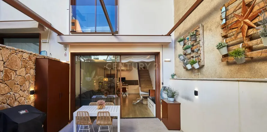 House à Tiana, Barcelona, Espagne 4 chambres, 175 m2 No. 167043
