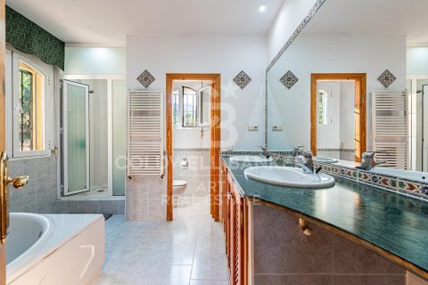 House for sale in Alhaurin de la Torre, Malaga, Spain 4 bedrooms, 567 sq.m. No. 157596 - photo 18