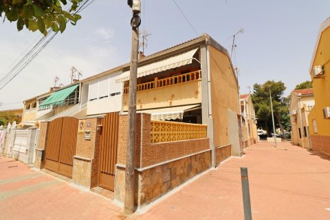 Townhouse for sale in Torrevieja, Alicante, Spain 3 bedrooms, 85 sq.m. No. 190319 - photo 2