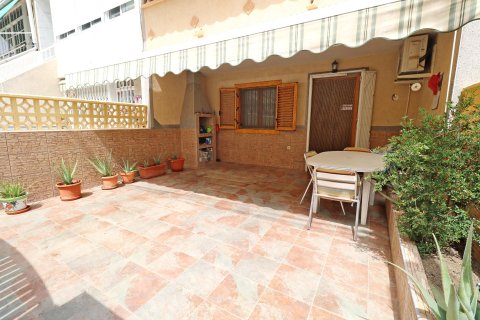 Townhouse for sale in Torrevieja, Alicante, Spain 3 bedrooms, 85 sq.m. No. 190319 - photo 3