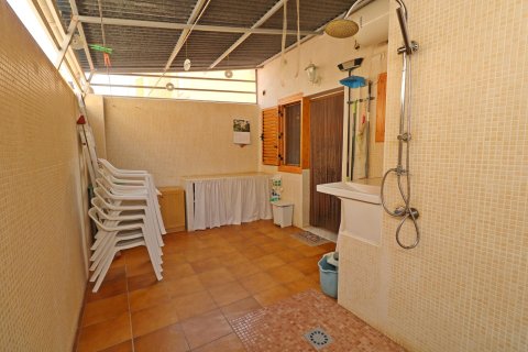 Townhouse for sale in Torrevieja, Alicante, Spain 3 bedrooms, 85 sq.m. No. 190319 - photo 14