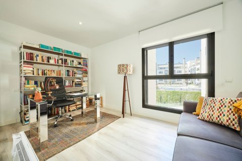 Dzīvoklis pārdošanā Madrid, Spānijā 4 istabas, 200 m2 Nr. 143141 - attēls 14