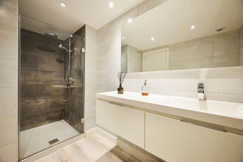 Dzīvoklis pārdošanā Madrid, Spānijā 4 istabas, 200 m2 Nr. 143141 - attēls 17