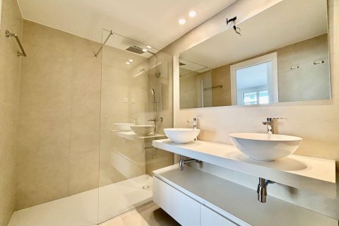 Dzīvoklis pārdošanā Madrid, Spānijā 3 istabas, 217 m2 Nr. 143139 - attēls 10