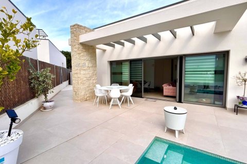 Villa pārdošanā San Miguel de Salinas, Alicante, Spānijā 3 istabas, 103 m2 Nr. 152214 - attēls 2