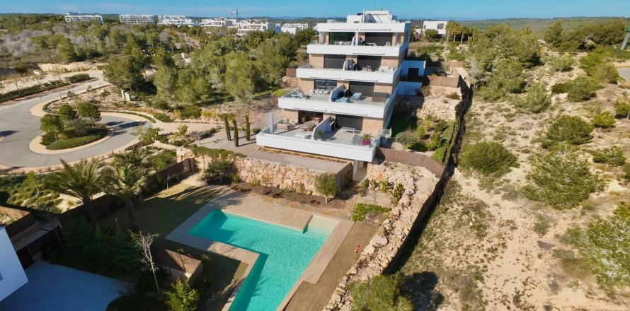 Appartamento a Pinar De Campoverde, Alicante, Spagna 3 camere da letto, 110 mq. N° 152212