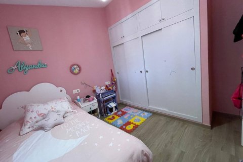 Продажа таухауса в Пилар де ла Орадада, Аликанте, Испания 3 спальни, 135м2 №152215 - фото 9