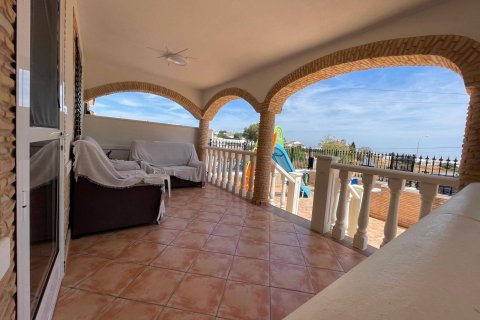 Продажа таухауса в Пилар де ла Орадада, Аликанте, Испания 3 спальни, 135м2 №152215 - фото 2