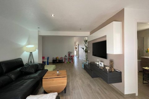 Продажа таухауса в Пилар де ла Орадада, Аликанте, Испания 3 спальни, 135м2 №152215 - фото 5