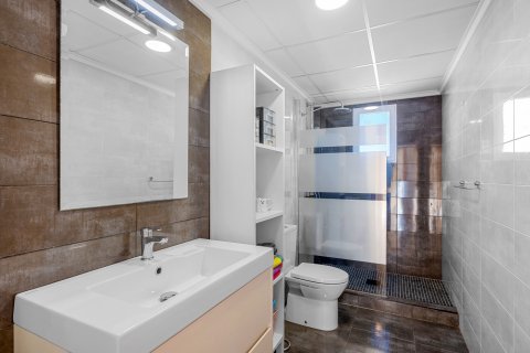 Huvila myytävänä Alicante, Espanja, 3 makuuhuonetta, 96 m2 No. 152210 - kuva 29