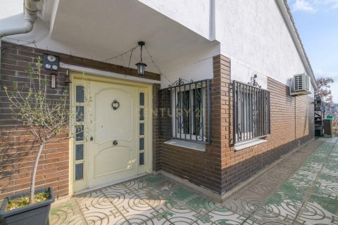 Māja pārdošanā Sant Vicenc Dels Horts, Barcelona, Spānijā 5 istabas, 387 m2 Nr. 196850 - attēls 3