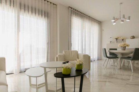 Villa for sale in Alicante, Spain 4 bedrooms, No. 143826 - photo 3