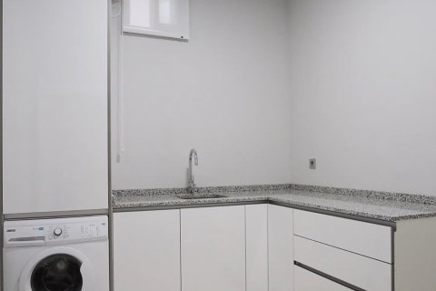 Villa for sale in Alicante, Spain 3 bedrooms, 83 sq.m. No. 143824 - photo 11