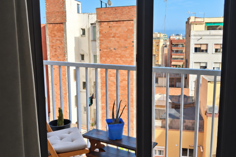 Huoneisto myytävänä L'Hospitalet de Llobregat, Barcelona, Espanja, 2 makuuhuonetta, 53 m2 No. 195780 - kuva 19