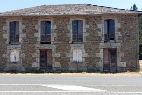 House in O Corgo, Lugo, Spanien 4 Schlafzimmer, 281 m2 Nr. 196574