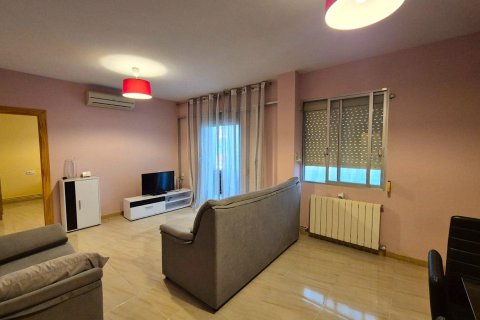 Apartment à louer à Alicante, Espagne, 2 chambres, 69 m2 No. 149387 - photo 3