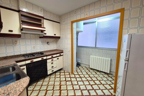 Apartment à louer à Alicante, Espagne, 2 chambres, 69 m2 No. 149387 - photo 13