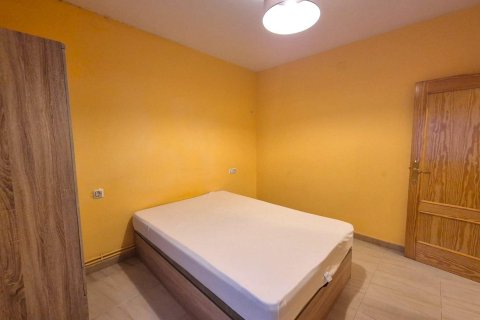 Apartment à louer à Alicante, Espagne, 2 chambres, 69 m2 No. 149387 - photo 10