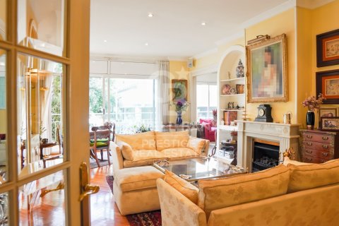 Apartamento en venta en Barcelona, España 3 dormitorios, 220 m2 No. 157143 - foto 9