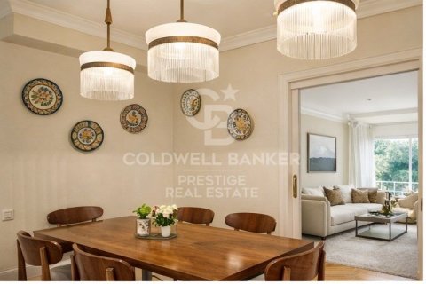 Apartamento en Barcelona, España 3 dormitorios, 220 m2 No. 157143