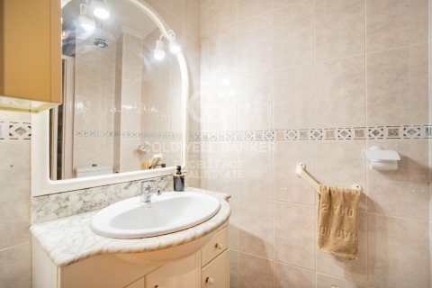 Apartamento en venta en Valencia, València, España 4 dormitorios, 133 m2 No. 157142 - foto 22